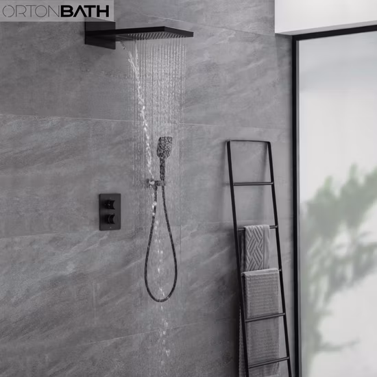 Robinet de douche de salle de bain Cupc Watermark dans un système de douche à effet pluie mural